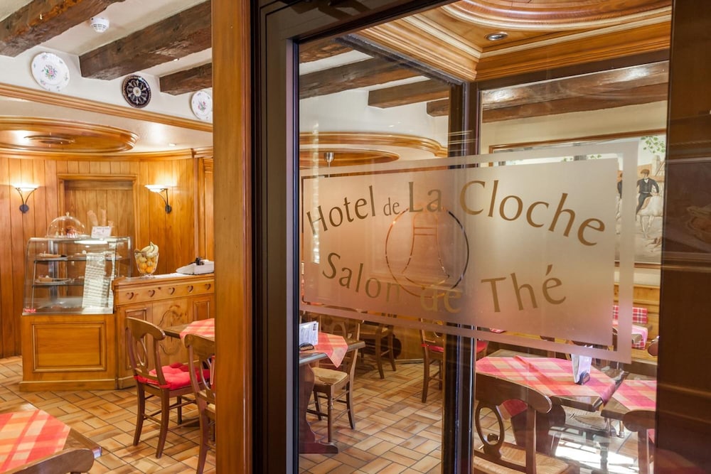 HOTEL DE LA CLOCHE 5/46
