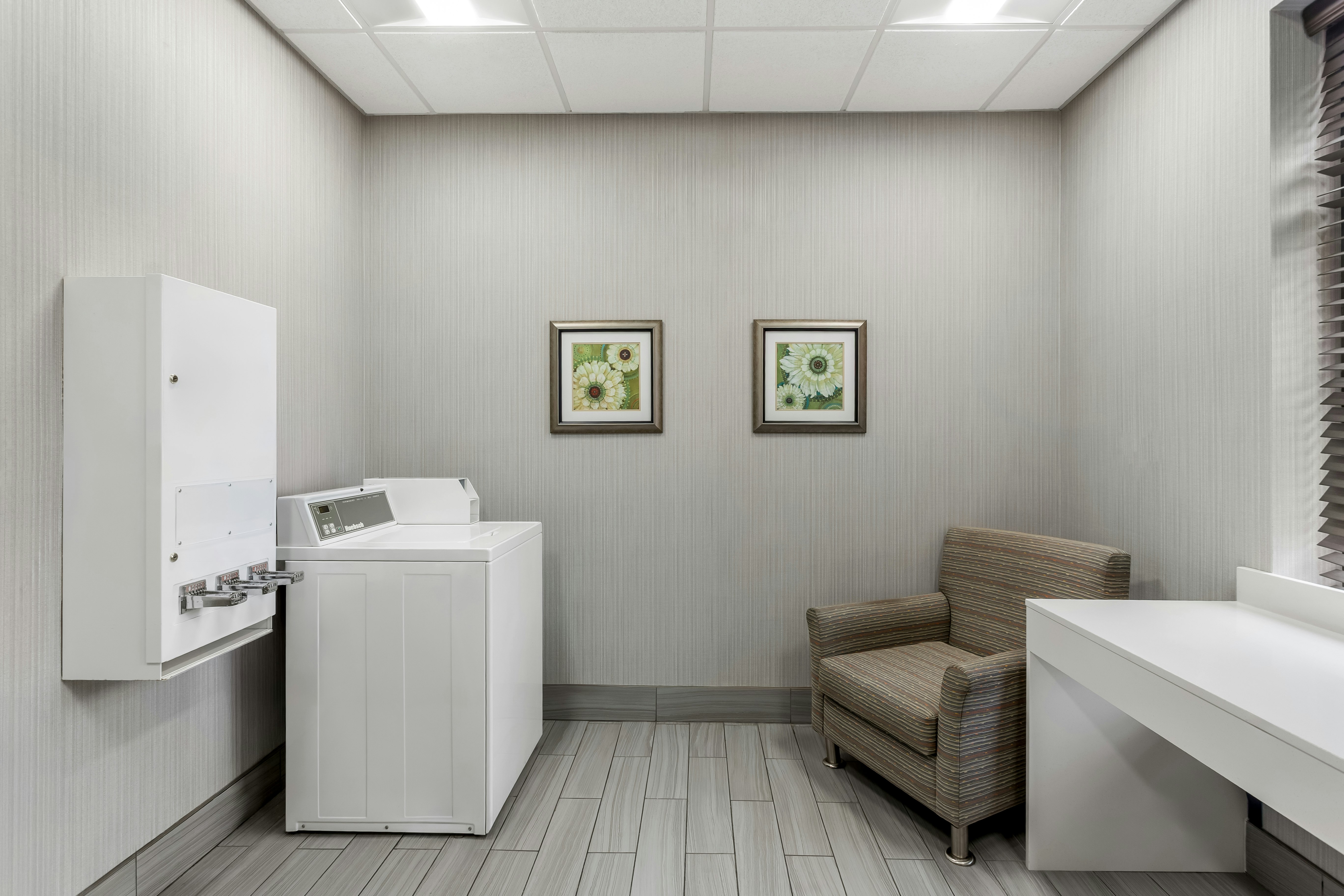 Hilton Garden Inn Bolingbrook I-55 79/79