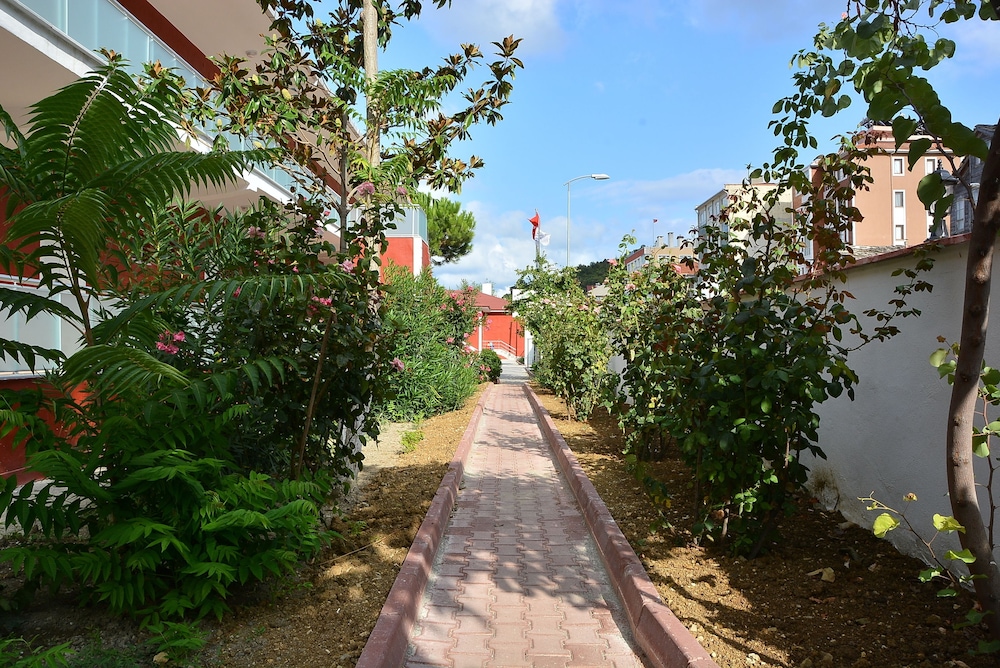 Gardenya Otel 27/36