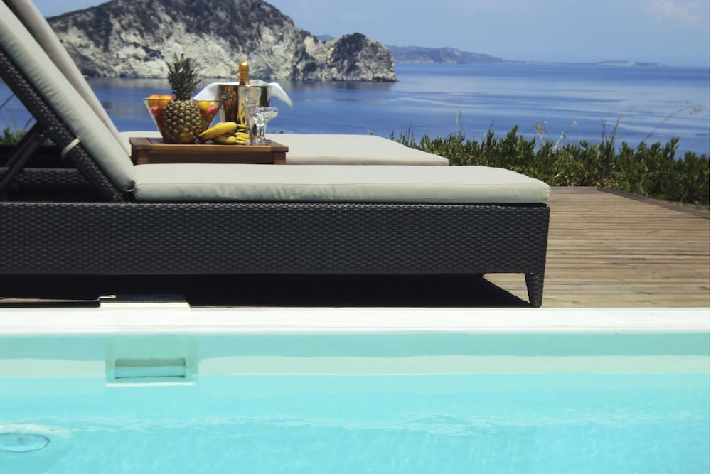 Exensian Villas & Suites 33/44