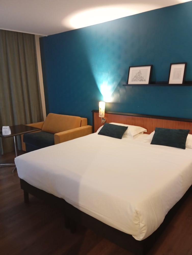The Originals Aurillac Grand Hotel Saint Pierre 21/67
