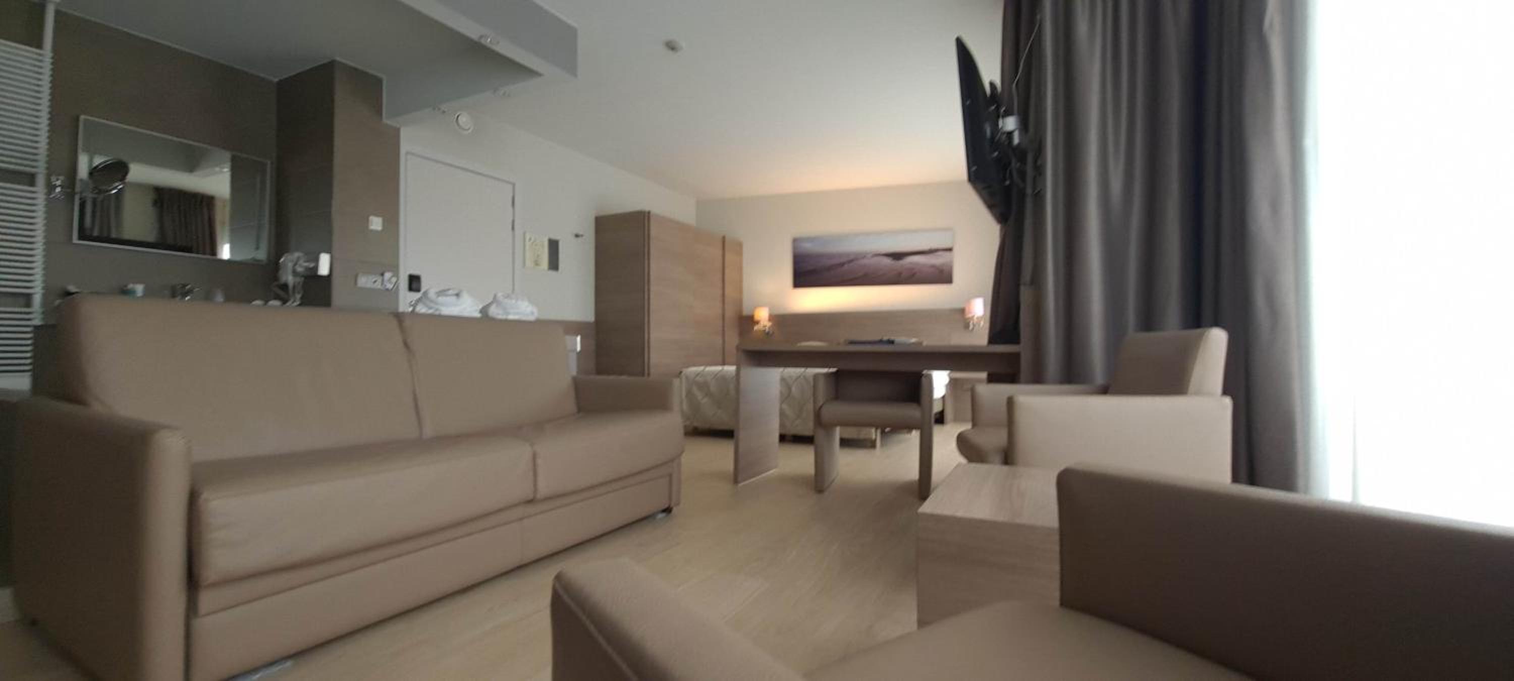 Casino Hotel 29/50