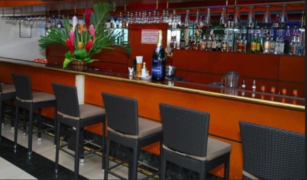 HOTEL LA BATELIERE 32/50