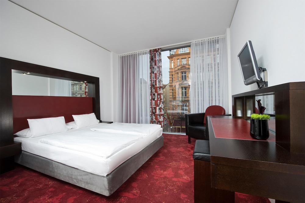 Arcotel Velvet Berlin 18/77