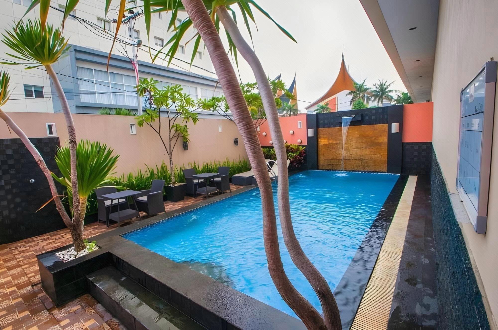 DAIMA HOTEL 53/55