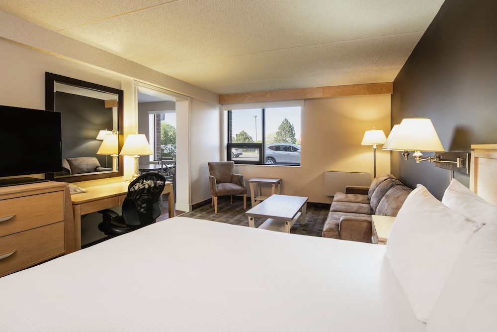 DoubleTree by Hilton Kingston 12/67