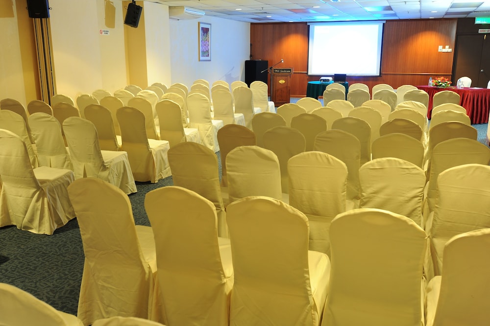 Grand Darul Makmur Hotel Kuantan 57/64