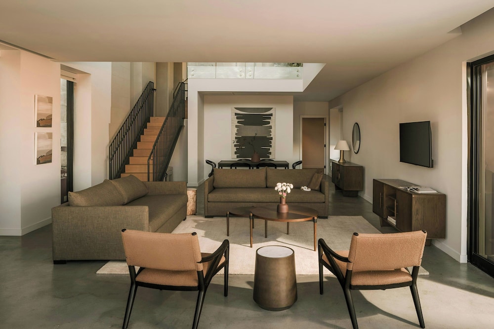 Sonder by Marriott Bonvoy The Winfield Apartments Downtown LA 32/58