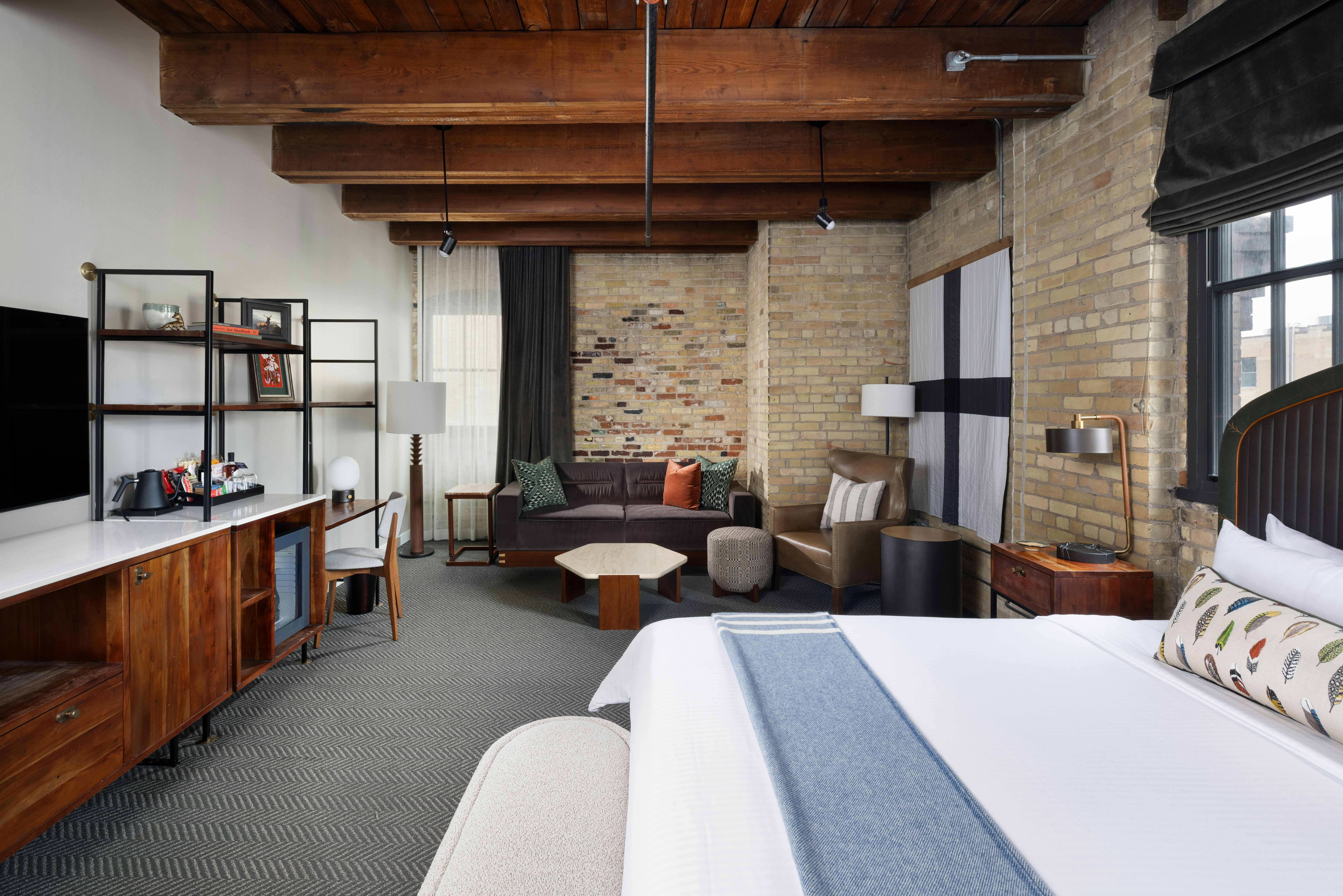 Suite, Hewing Hotel 2/5
