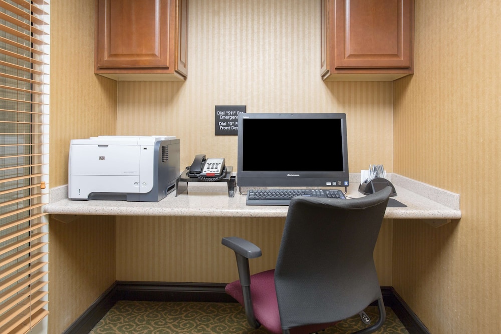 Hampton Inn Santa Rosa 28/31