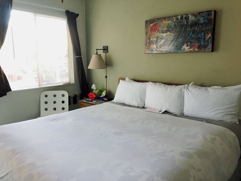 Bayfront Inn At The Waterfront 10/46
