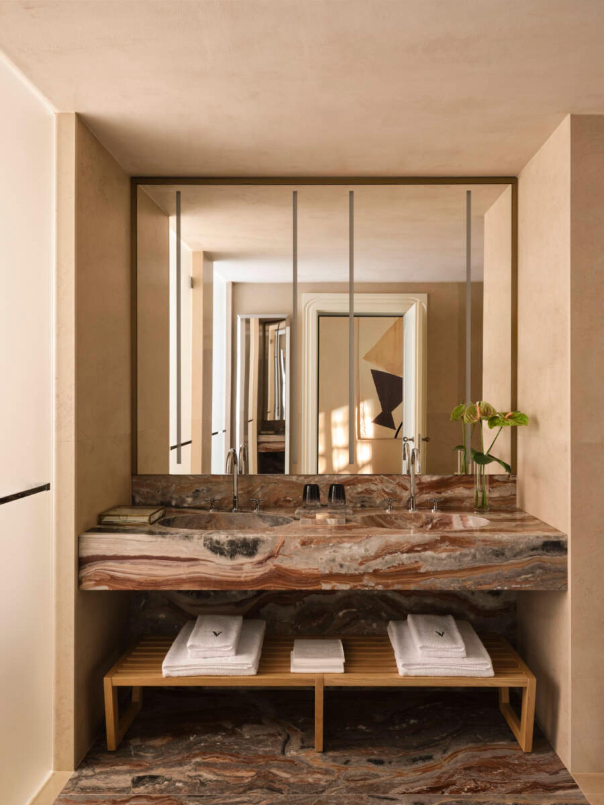 Suite White City View Duplex