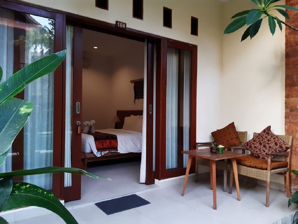 Mina Pelasa Hotel and Resto 18/61