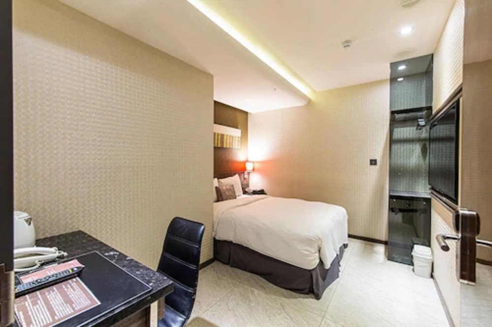 Beauty Hotels Taipei - Hotel Bfun 25/50