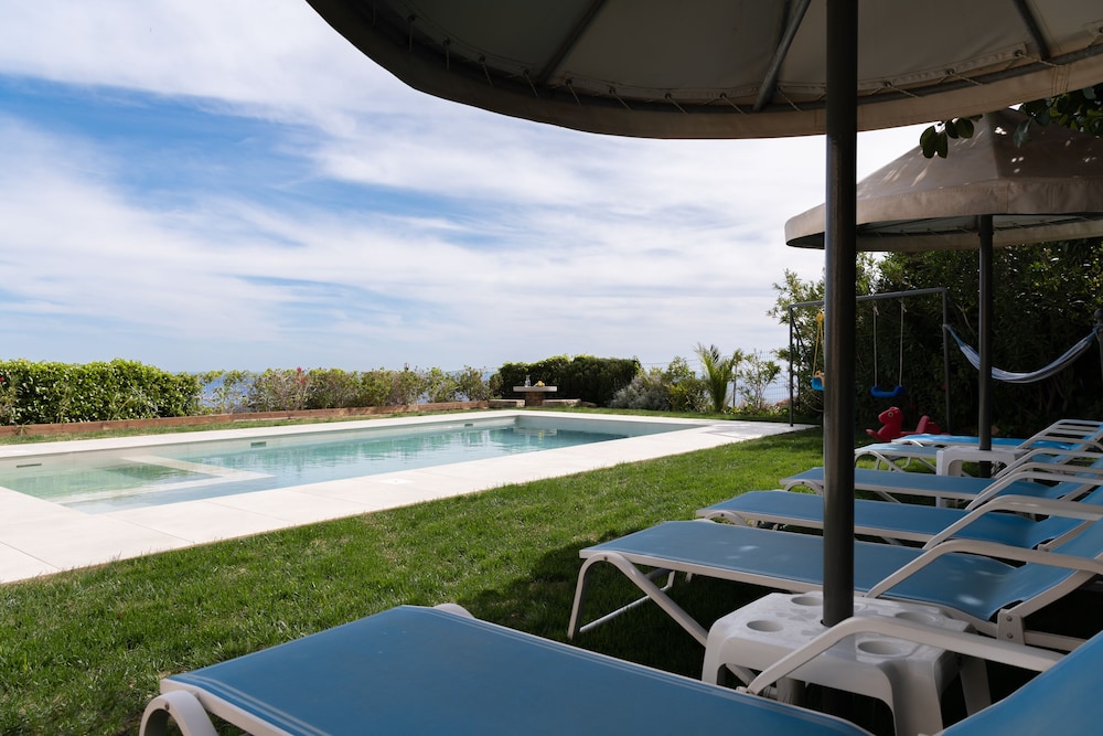 Villas Panagia 49/50