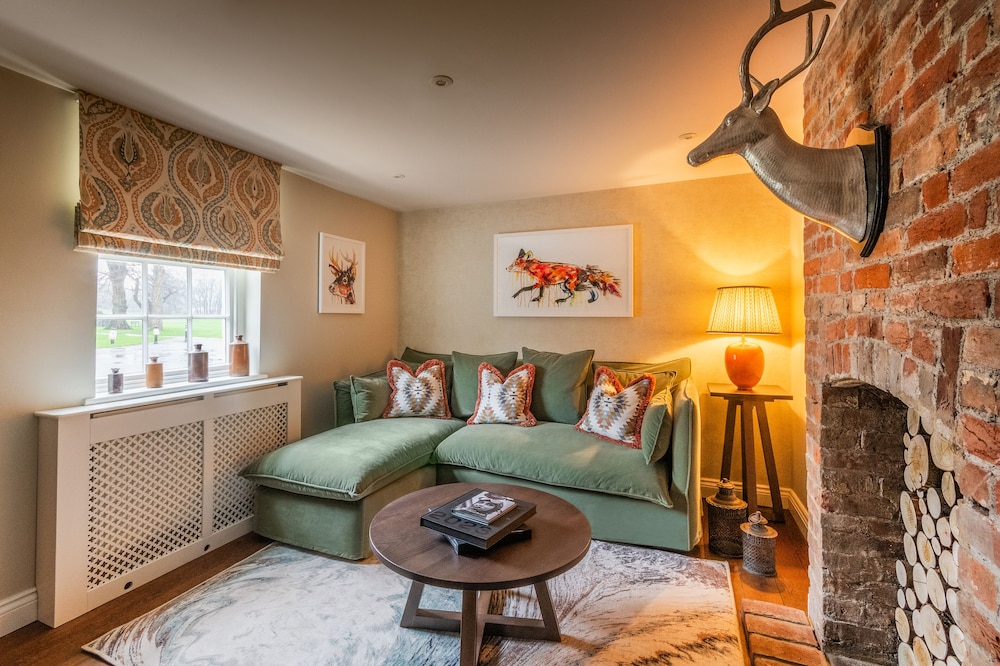 Chichester Harbour Hotel 53/72