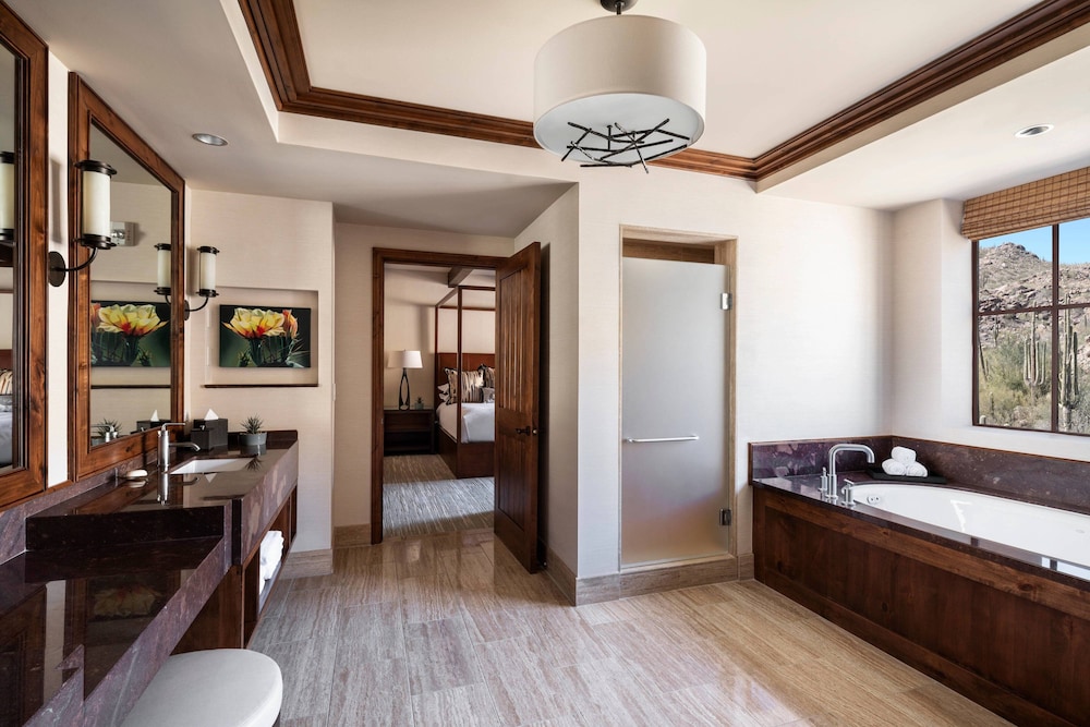 Lobby at The Ritz Carlton Dove Mountain, MARANA - AZ