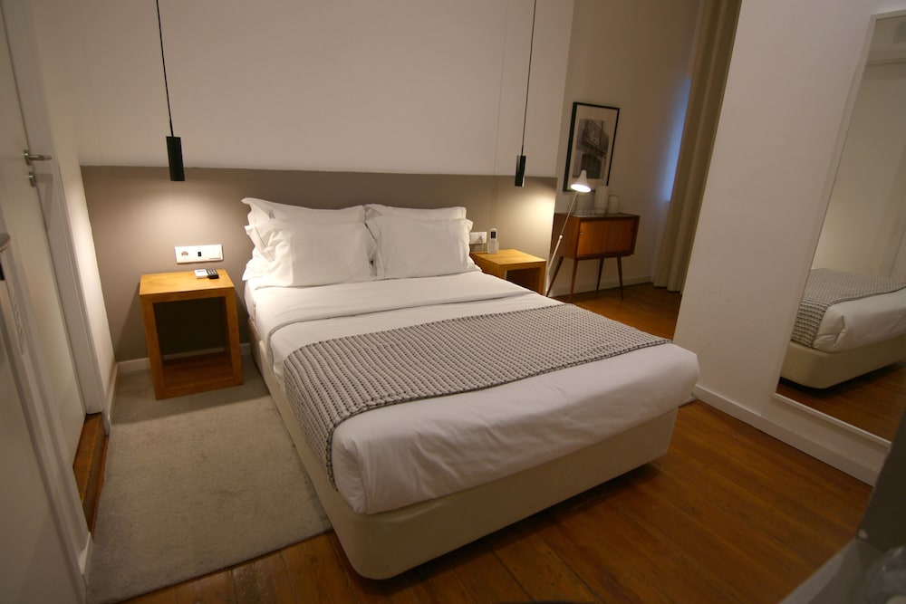 The 8 Downtown Suites 14/67