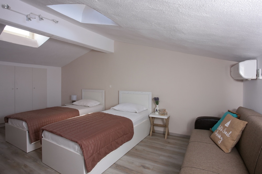 Studios Anny Elegant Studios 14/74