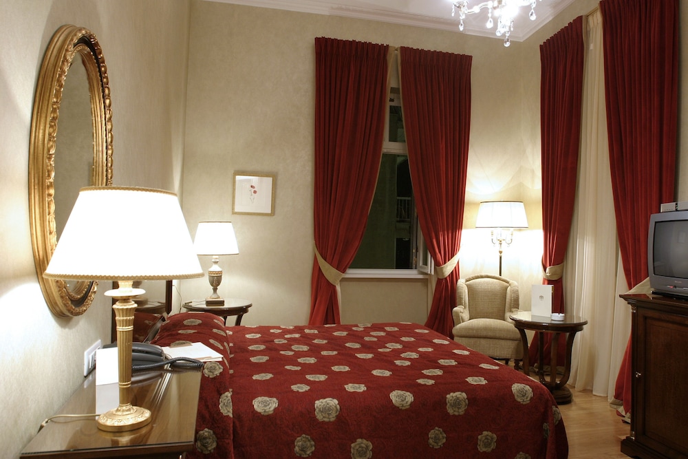 Grande Bretagne Hotel 17/53
