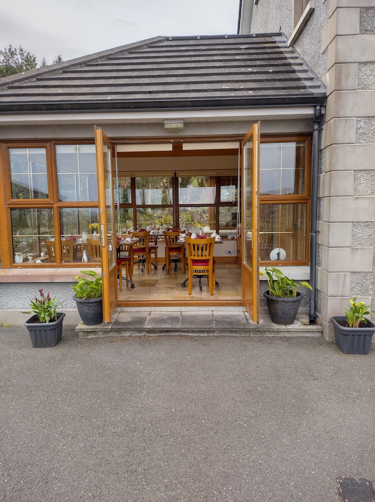 Glenn Eireann House 37/50