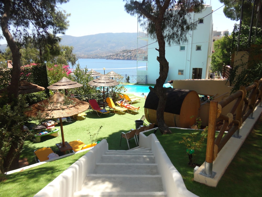 Hotel New Aegli 3/69