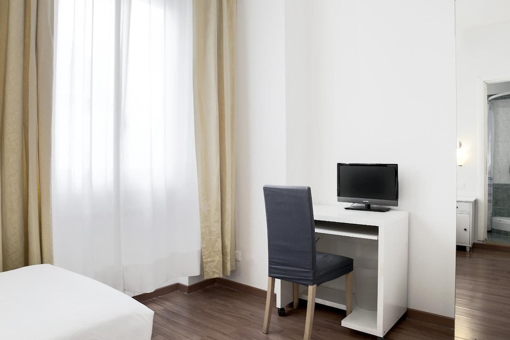 Hotel Cantoria 37/56