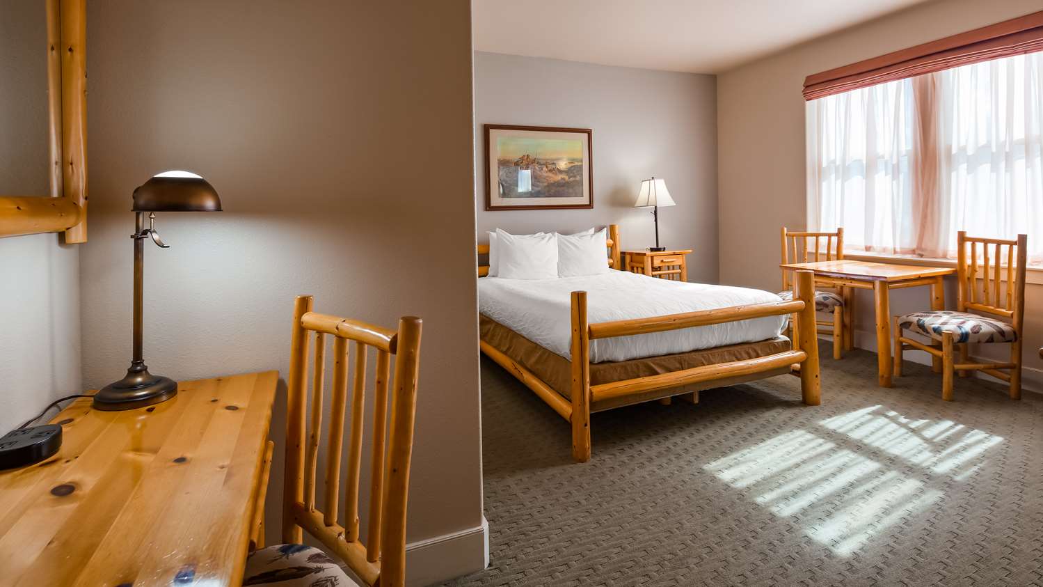 غرفة بسرير كوين، Best Western Plus Plaza Hotel 2/4