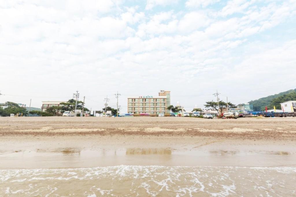 Anmyeondo Ocean Beach Motel 60/70