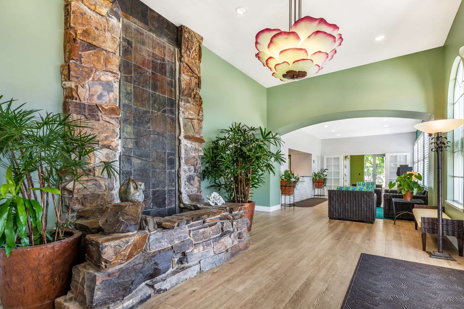 Best Western Plus Capitola By the Sea Inn Suites 6/55
