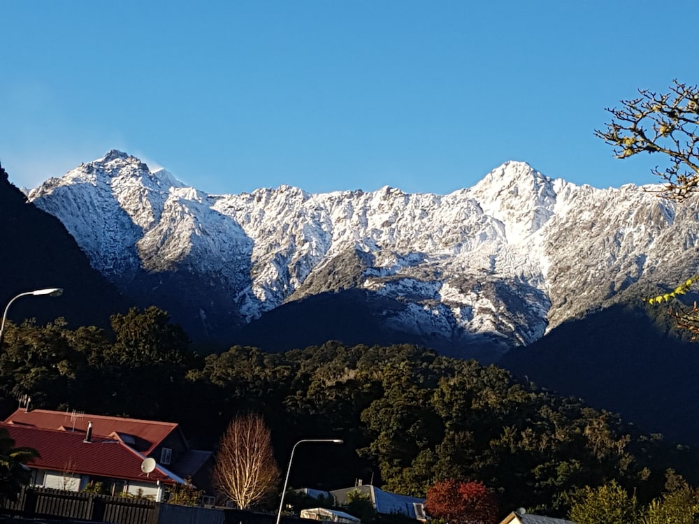 Lake Matheson Motel 44/53