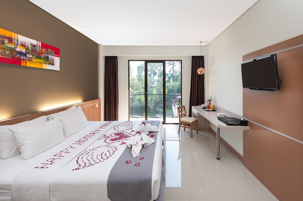 Nava Hotel Tawangmangu 32/73