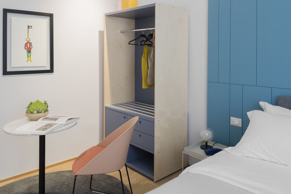 The Radical Hotel 22/47