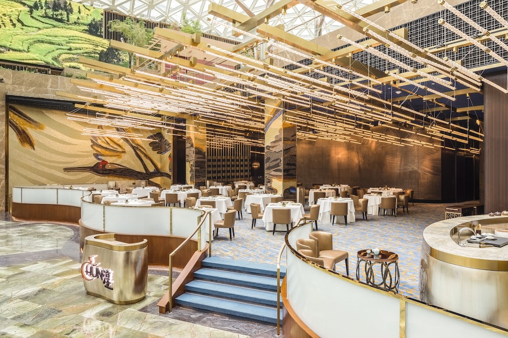 restaurant cafeteria