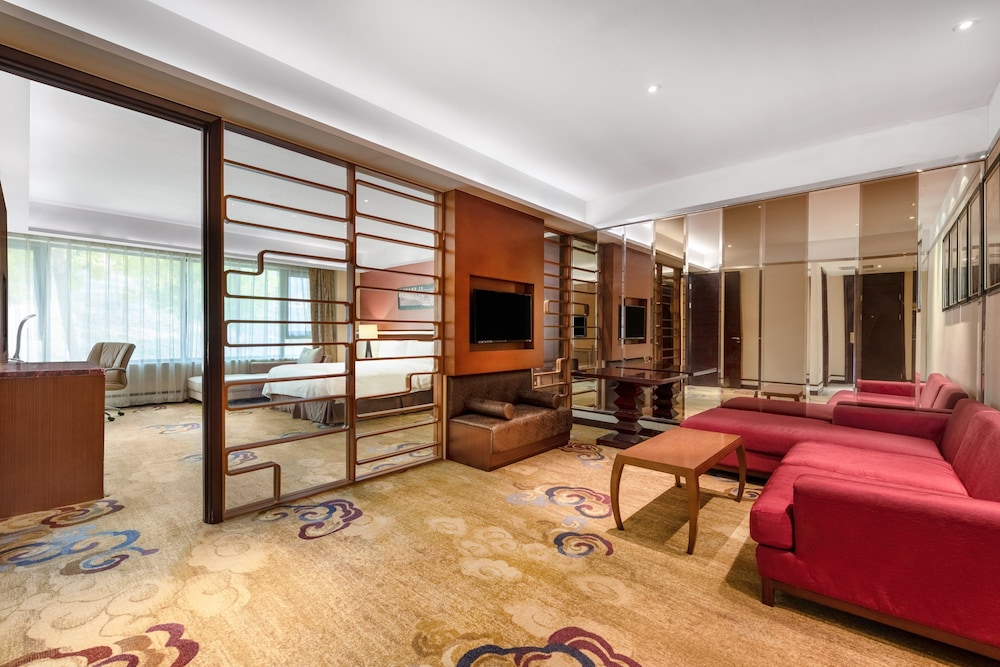 Holiday Inn Beijing Shijingshan Parkview 39/78