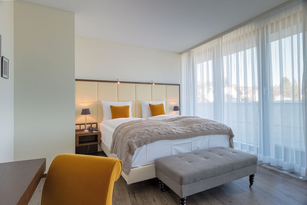 Roof Top, Suite, King Bed, City View, Terrace