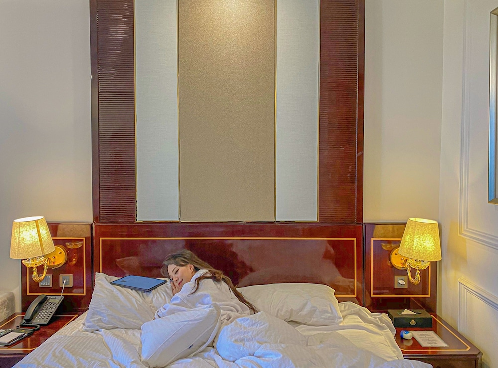 Goldone Hotel And Suites 23/72