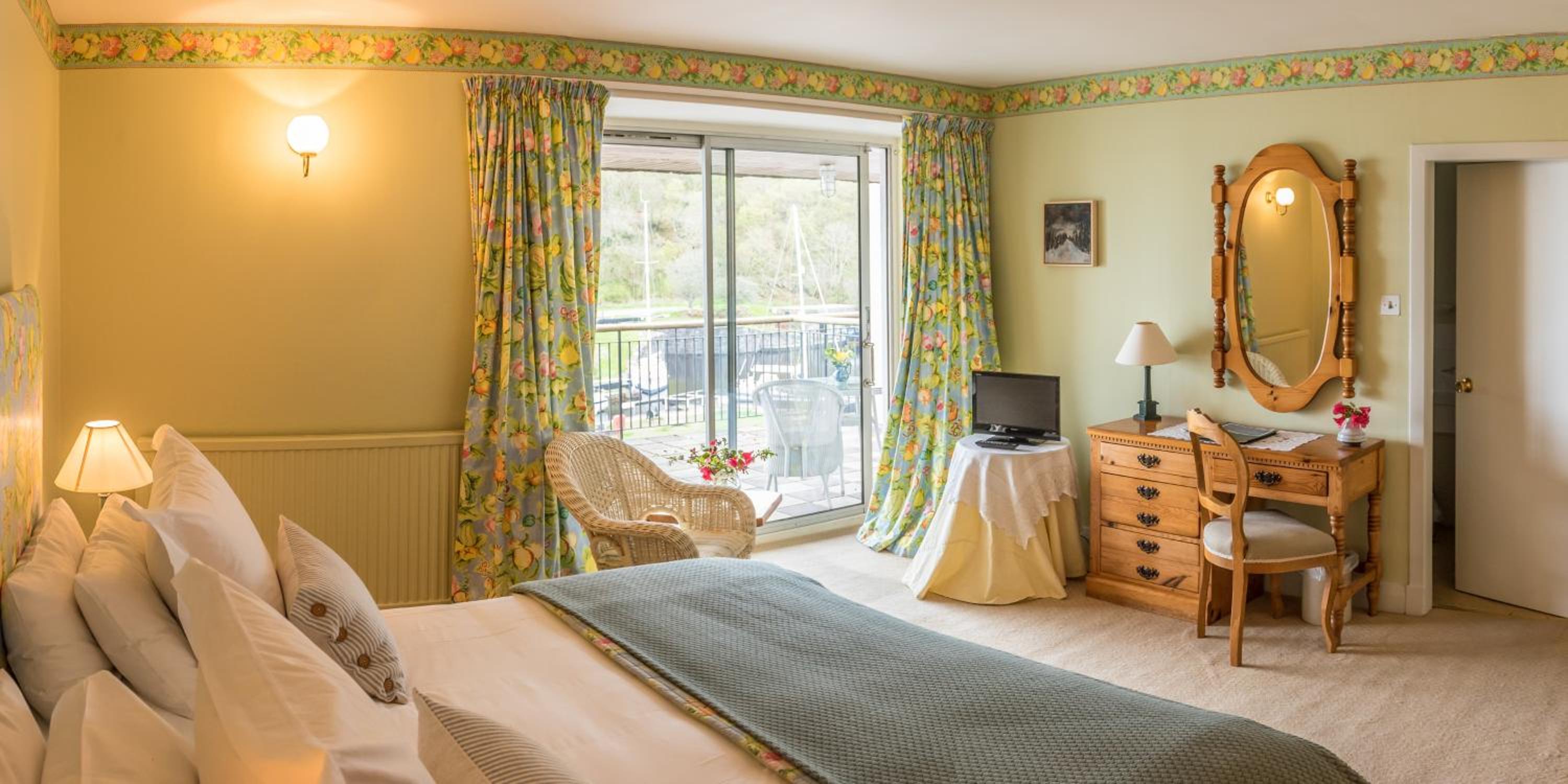 Crinan Hotel 12/50