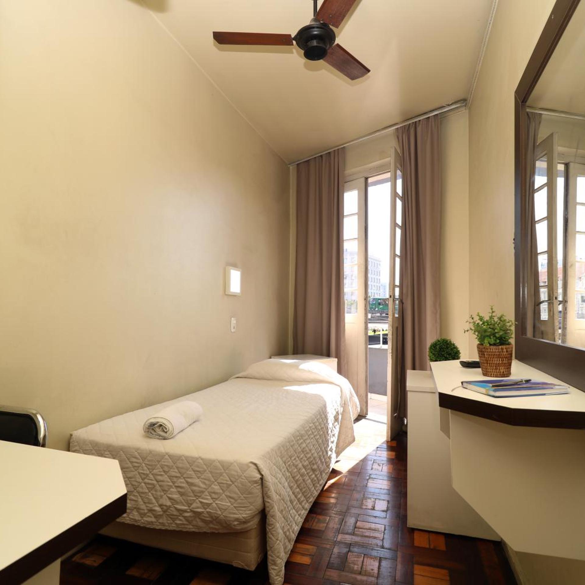 Hotel Elevado 6/19