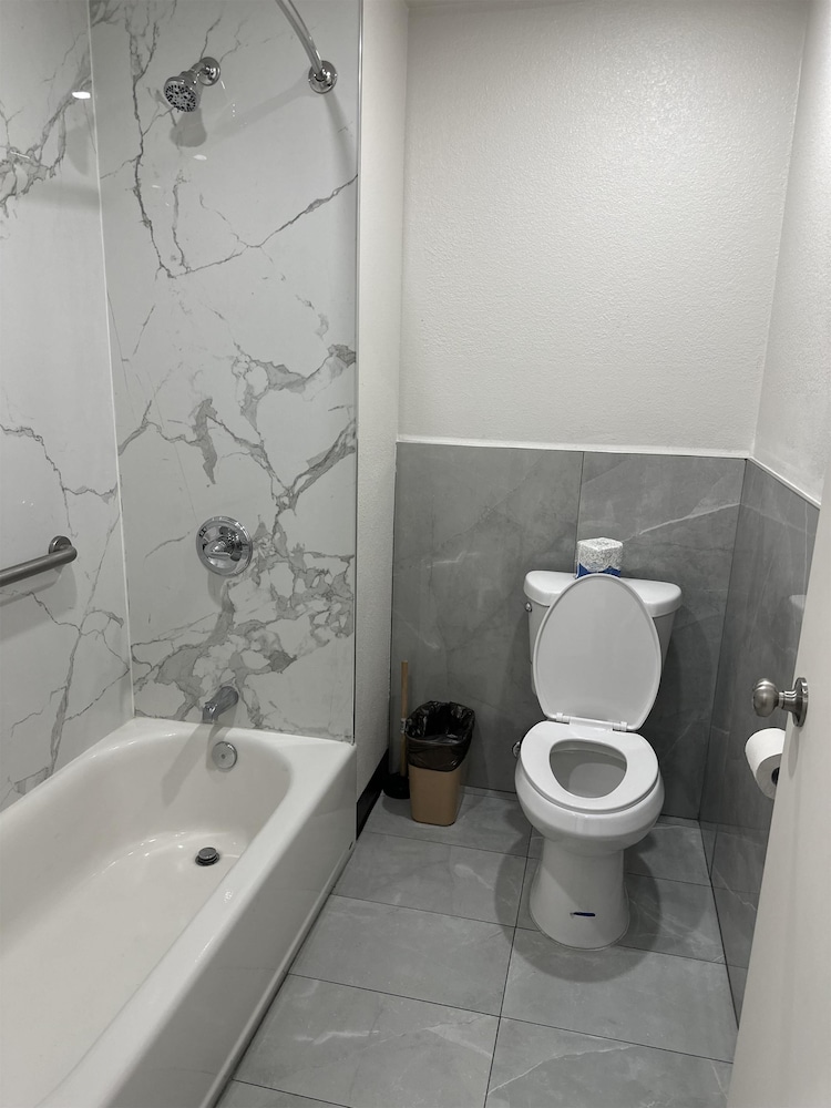 Americas Best Value Inn Pico Rivera Los Angeles E 27/28