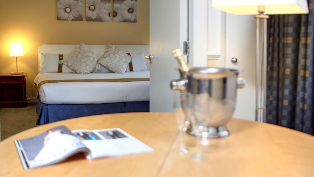 Holiday Inn Aylesbury 39/60