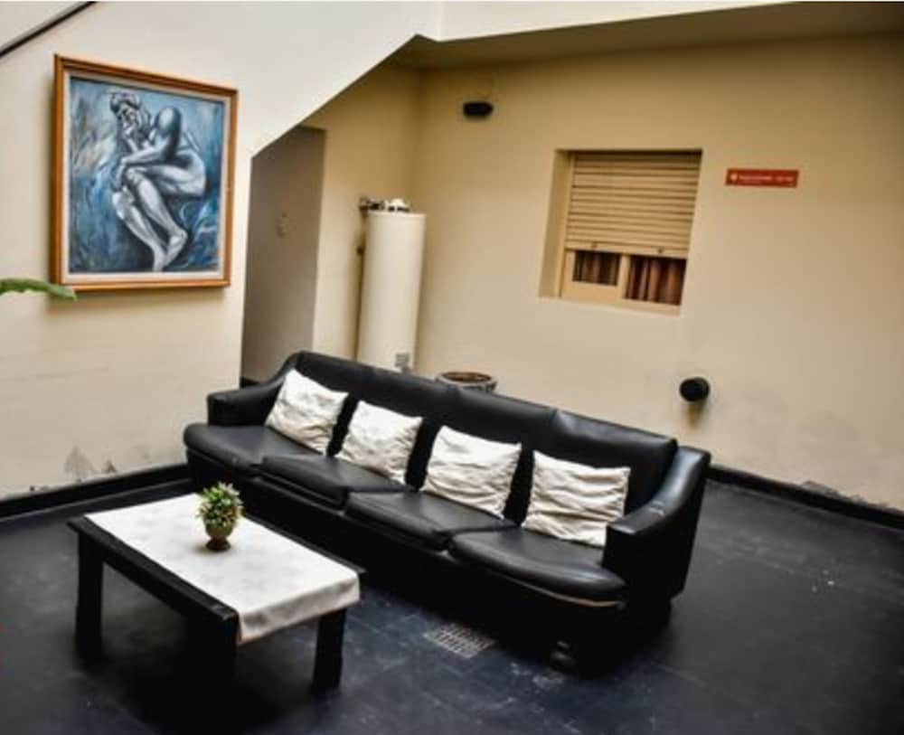 Casi Guemes Hotel 16/34