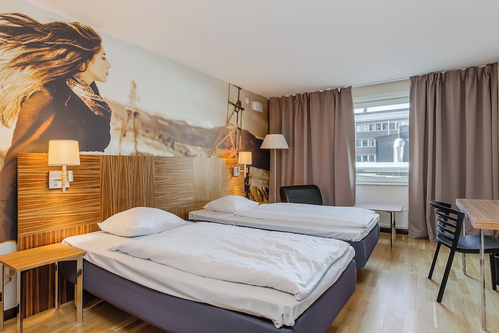 Compact, Twin Beds