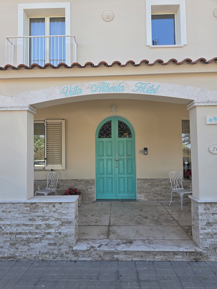 Villa Alberta 3/50