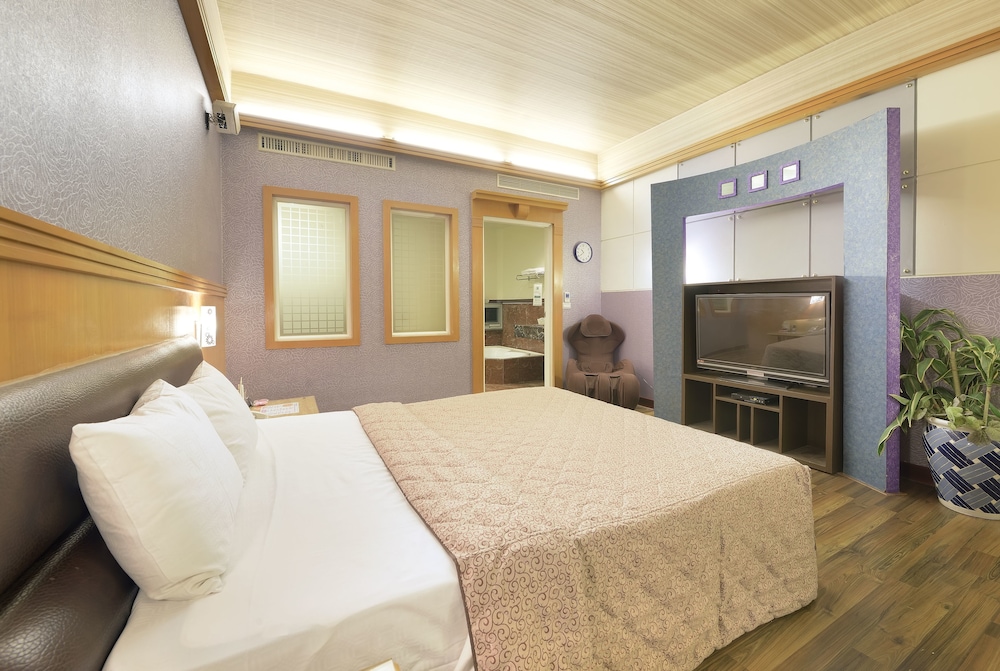 SUPERIOR, DOUBLE BED