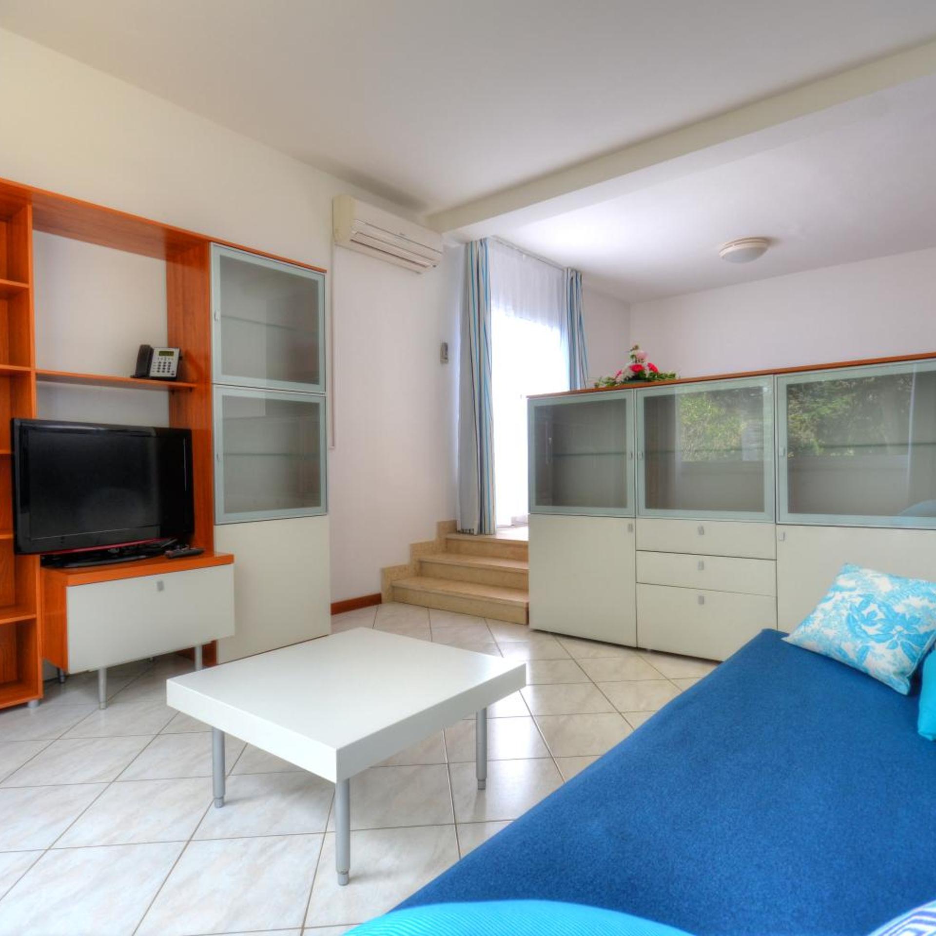 Verudela Villas 7/30