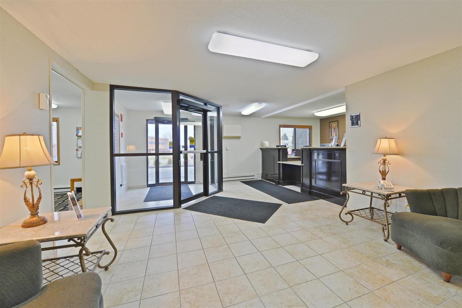 Americas Best Value Inn & Suites Bismarck 18/31