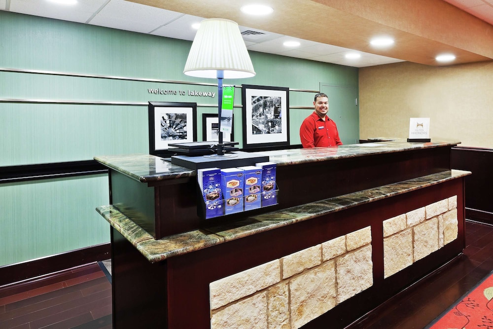 Hampton Inn Suites Austin Lakeway 9/69