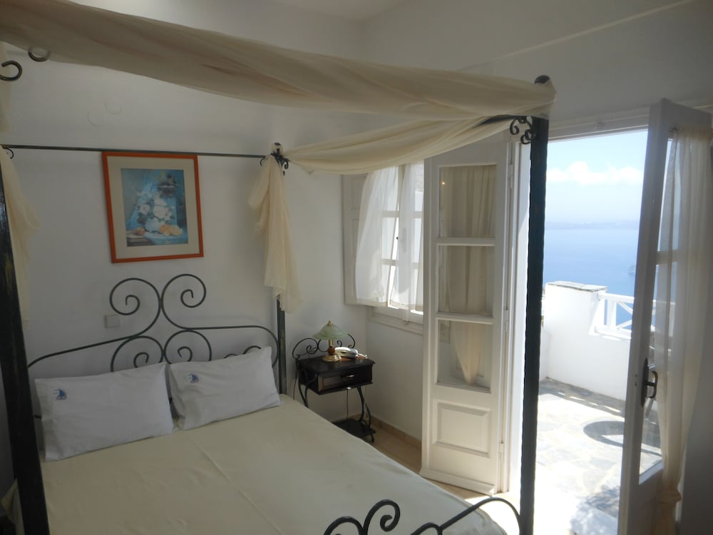 Nomikos Villas 7/46