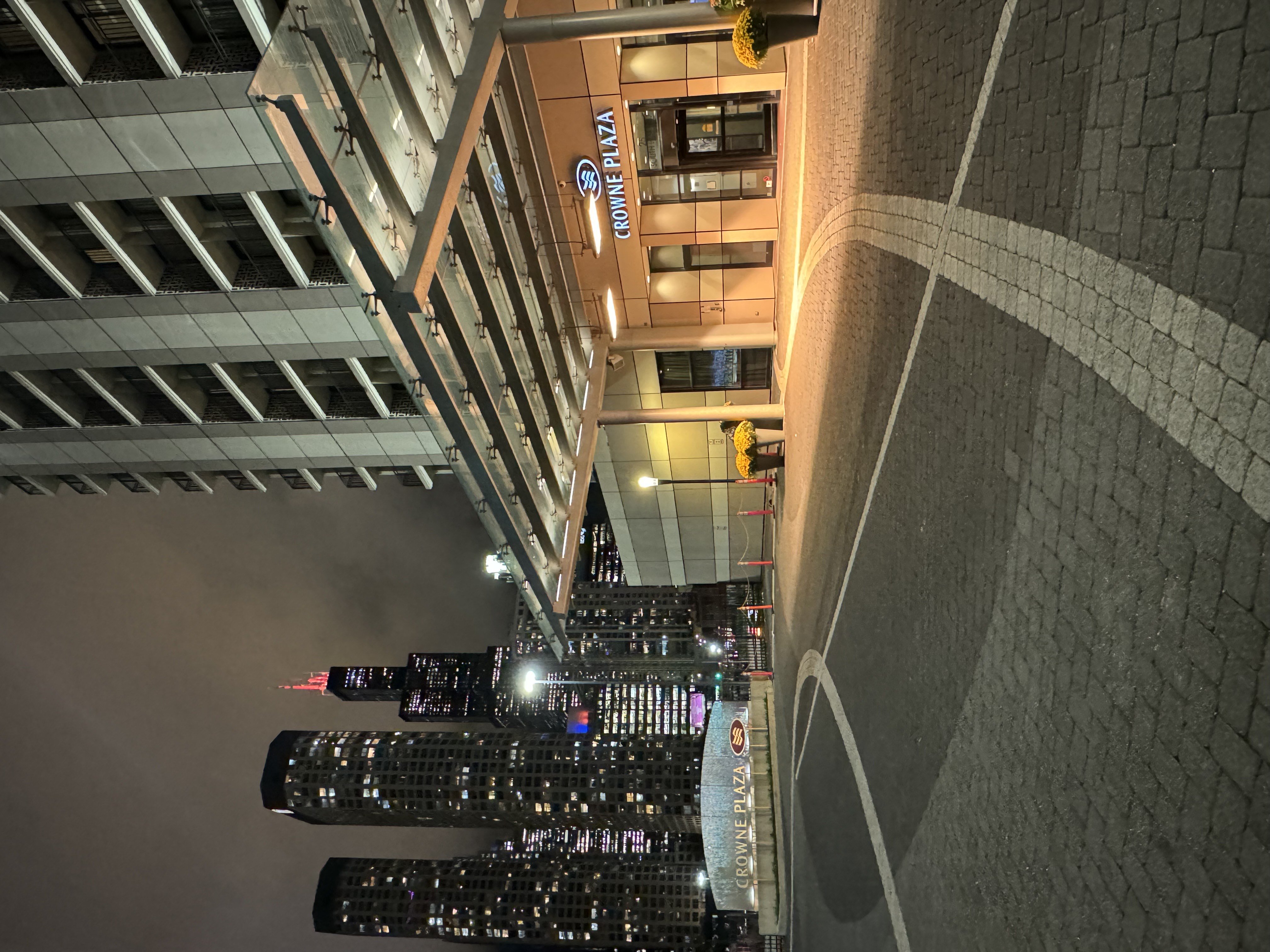 Crowne Plaza Chicago West Loop 54/55